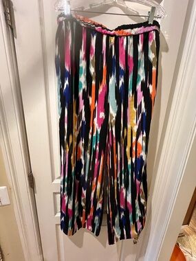 Awesome print Trina Turk pants, size large